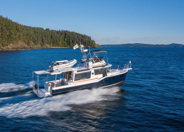 2025 Ranger Tugs  R-43 CB